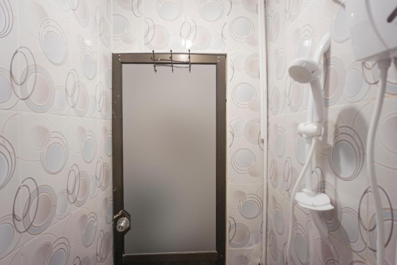 Oyo 2598 Hotel Chocolate Langsa Экстерьер фото