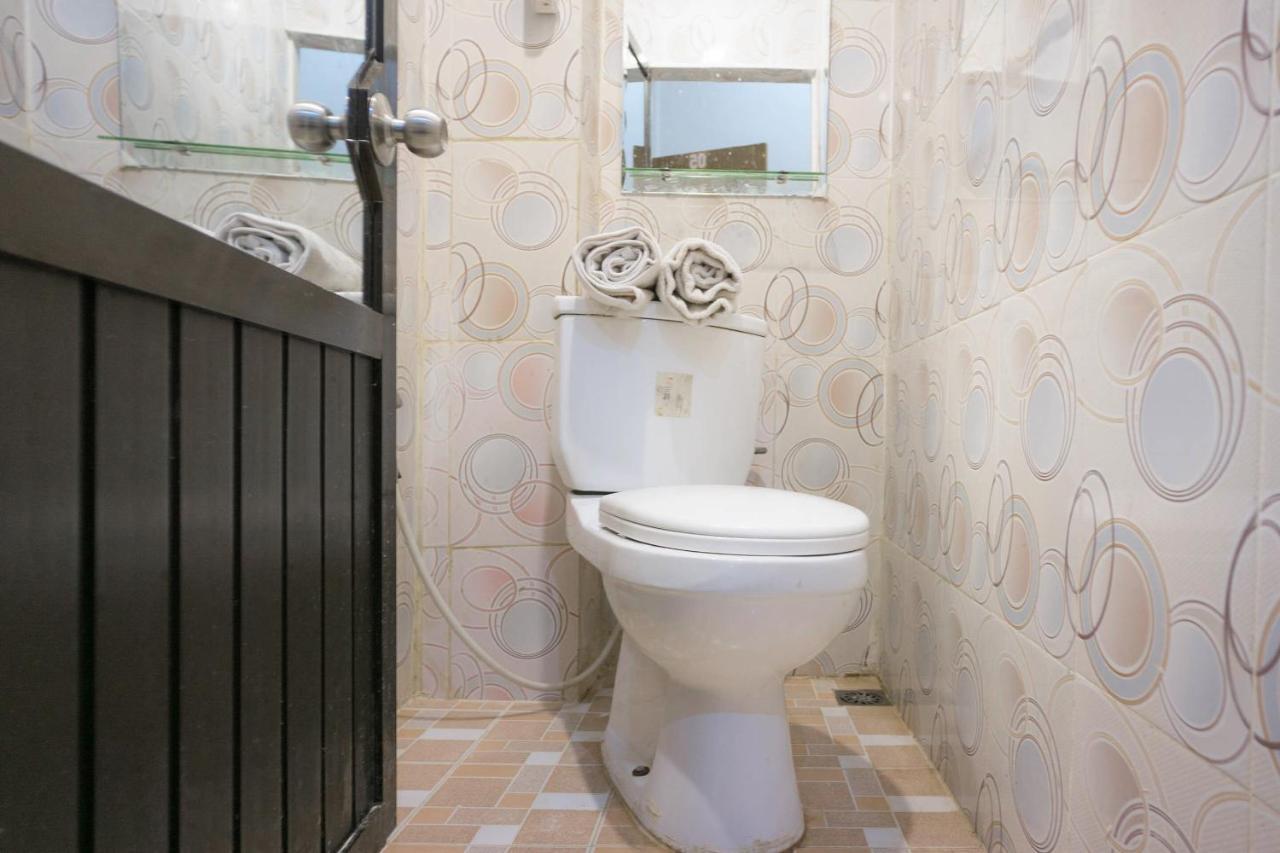 Oyo 2598 Hotel Chocolate Langsa Экстерьер фото
